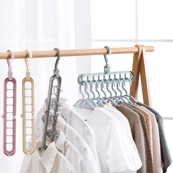 9 Hole Magic Cloth Hanger