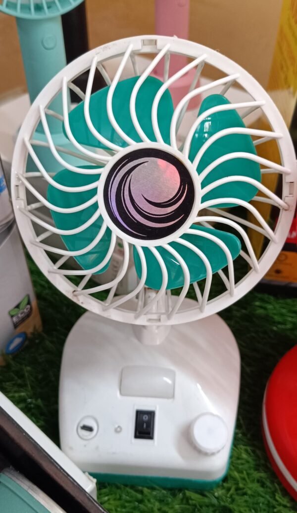 Nova Butterfly Fan+LED{rechargeable}