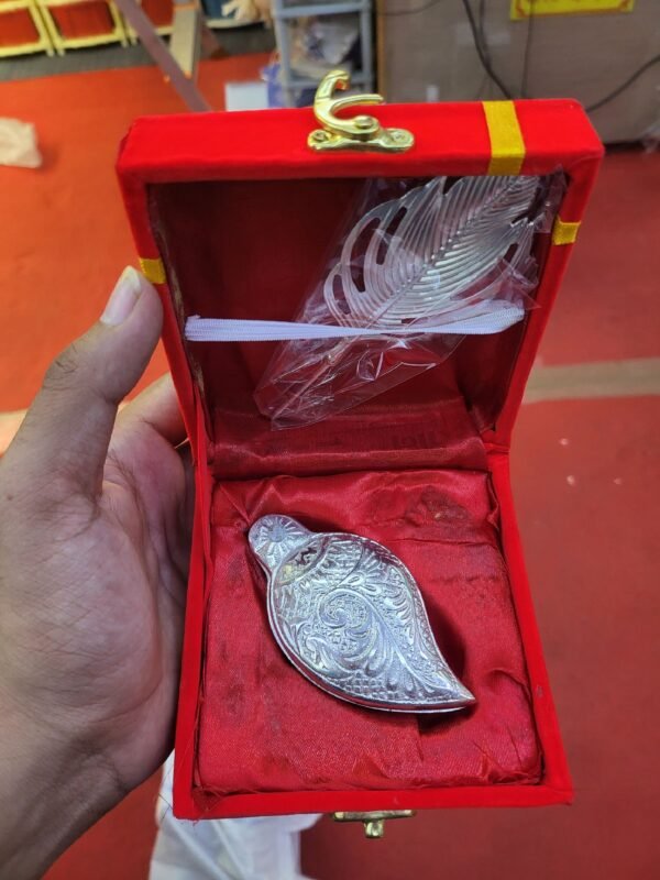 Premium Silver Plated Kumkum Leaf With Red Velvet Box (5.11" Inches)